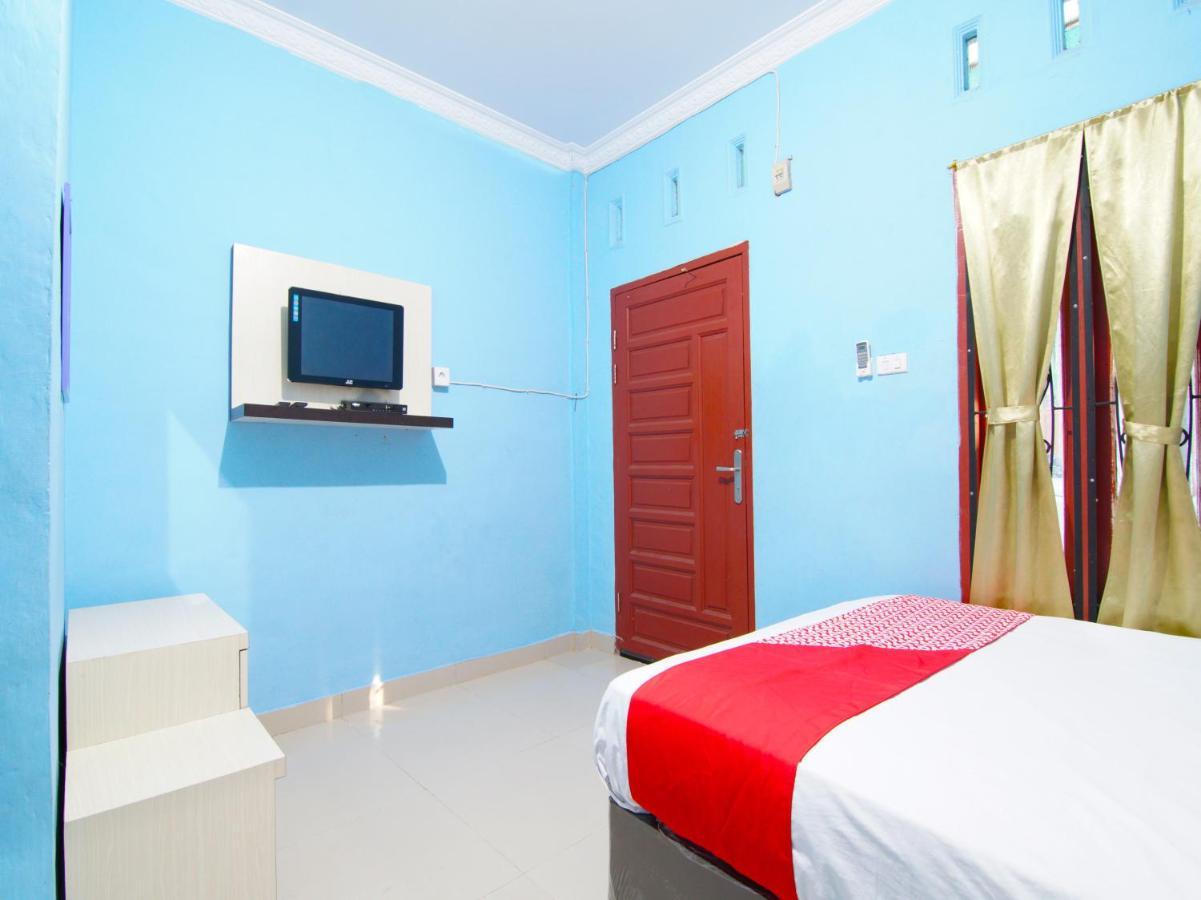 Oyo 90752 Ridho Guest House Syariah Dumai Exterior photo